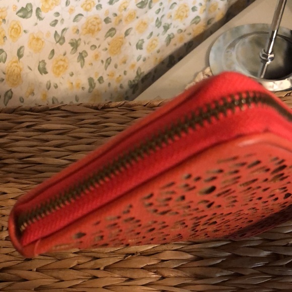 Ivanka Trump Large Zip Wallet - Picture 7 of 9